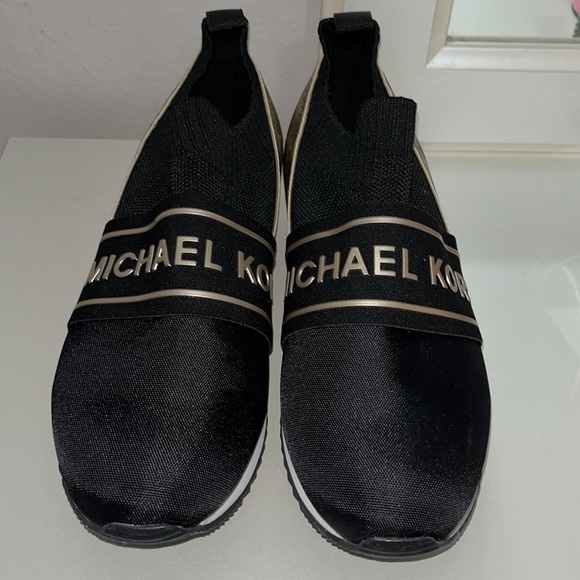 Michael Kohrs slip on shoes - Picture 5 of 6